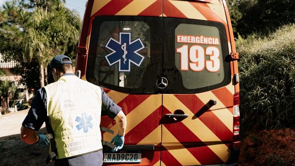 Baliza V16 conectada o sin conectividad: en qué se diferencian